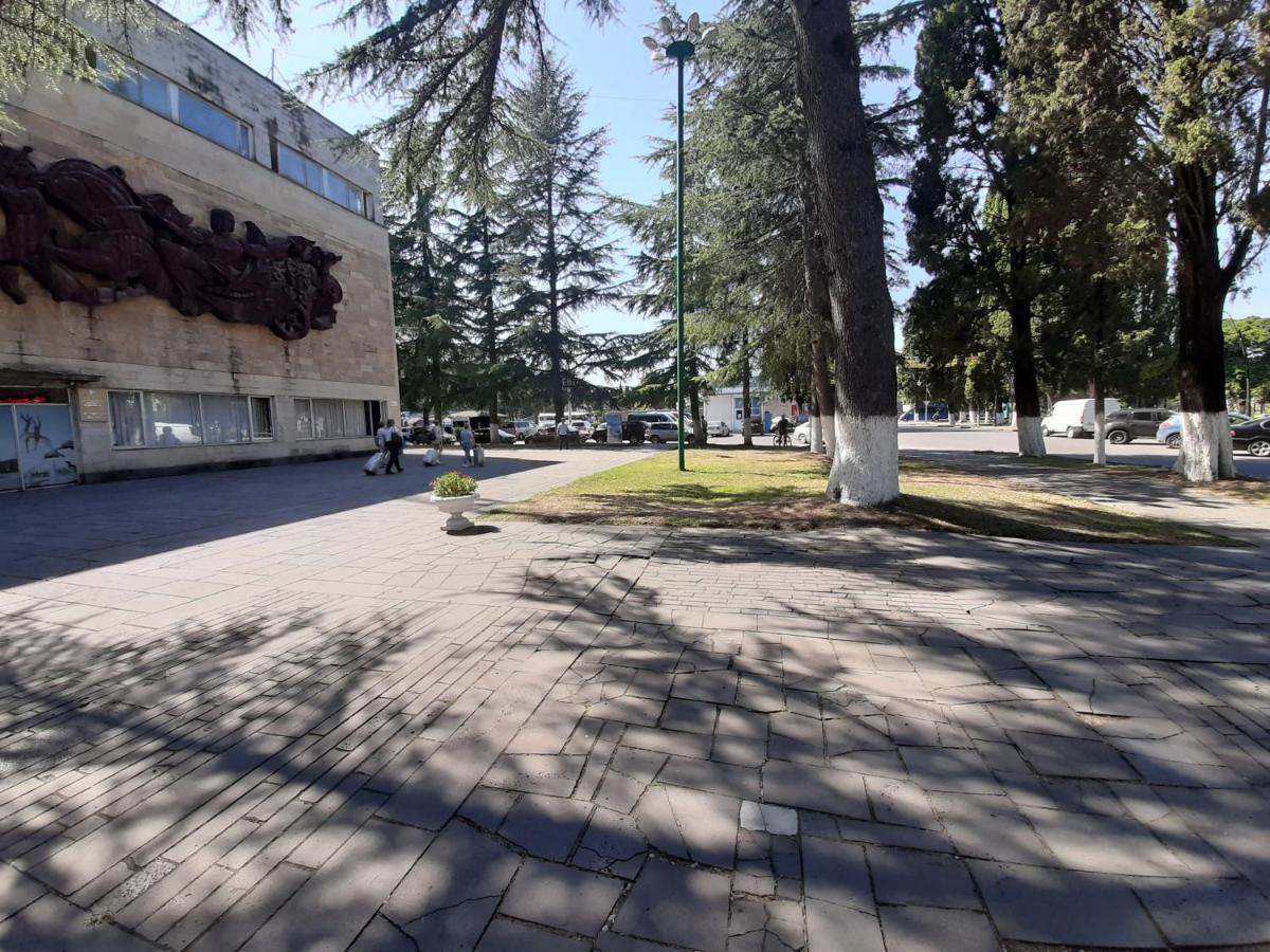 Гостиница "Курорт" Піцунда Екстер'єр фото